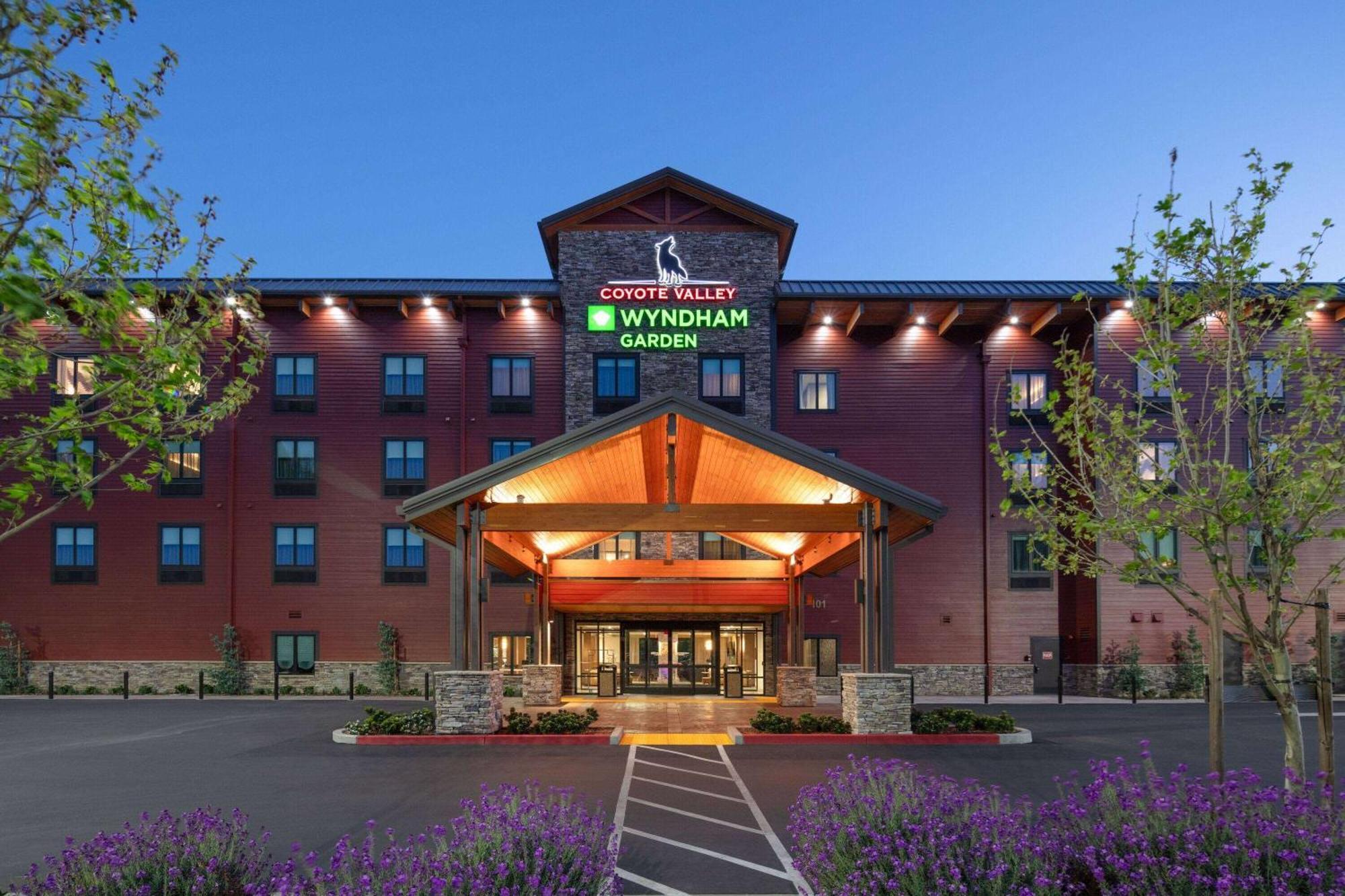 Wyndham Garden Redwood Valley - Ukiah Buitenkant foto